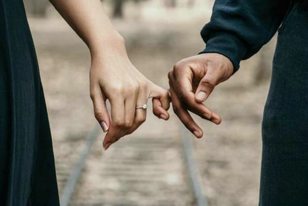 2025夫妻长时间分居是违法的吗?